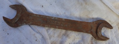 Altes werkzeug made ussr - in,