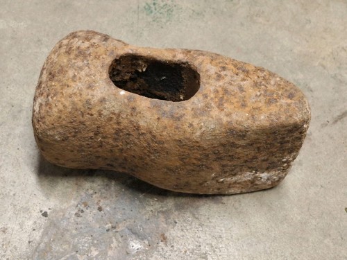 Antikes werkzeug hammerkopf - werkzeug,